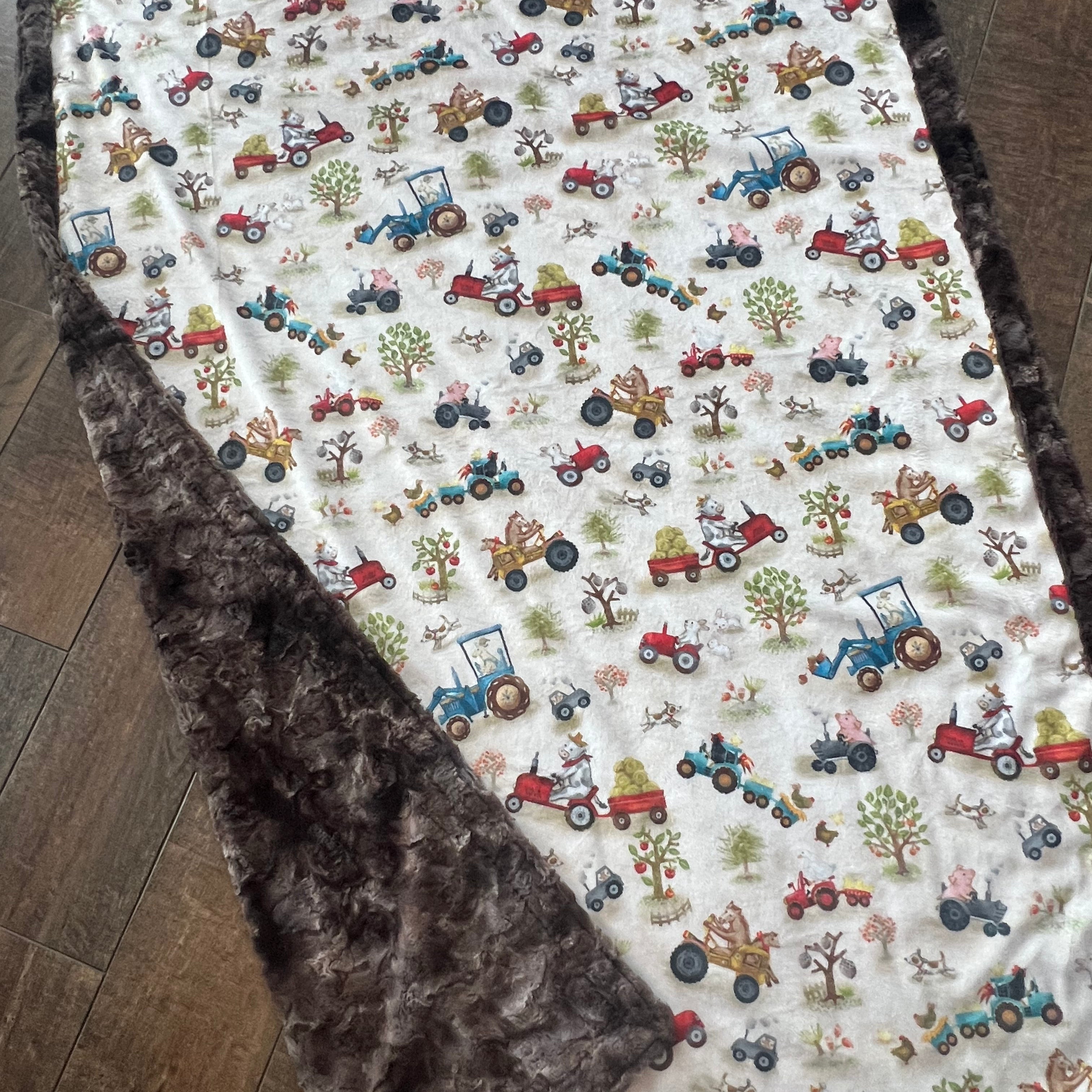 Little Farm House Design Blankets
