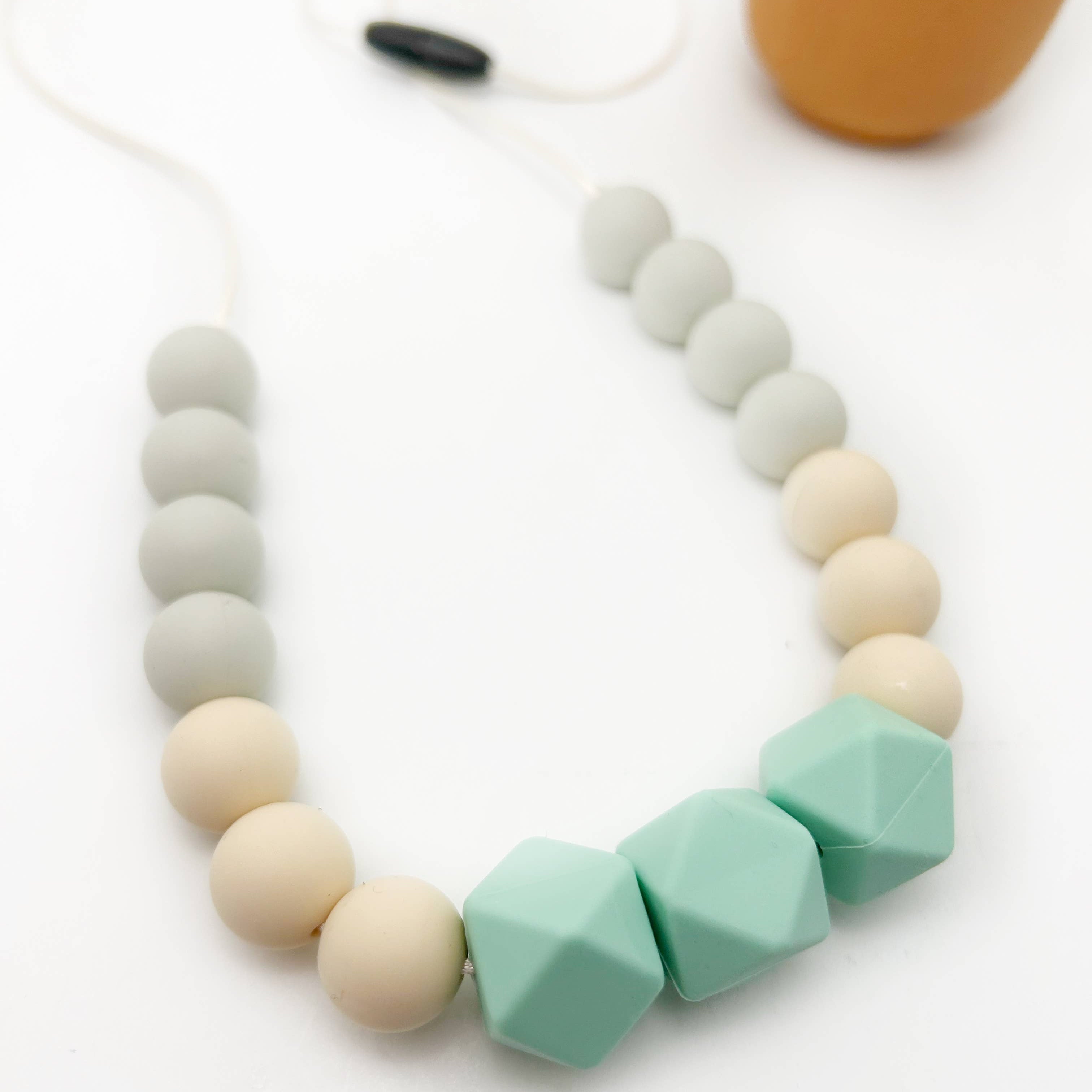 Gummy Chic Teething Necklace